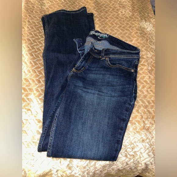 Wrangler Retro Low Waist Bootcut. Size 7/8 - Picture 2 of 4